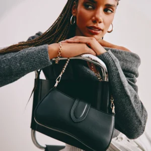 Call It Spring Juicy Black Best